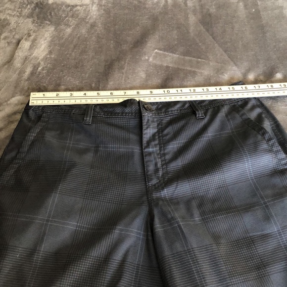 Men’s size 32 hang ten shorts - Picture 6 of 14